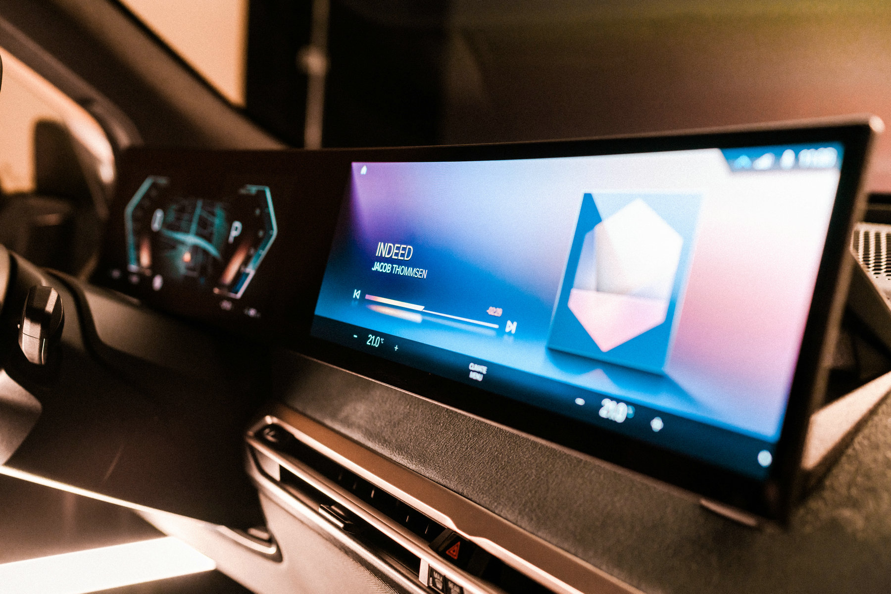 全新BMW iDrive系统亮相2021年北美消费电子展