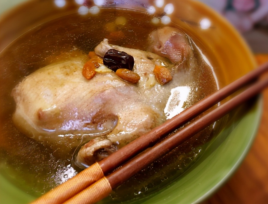 图片[1]-鸽子汤的做法步骤图 这样做营养更滋补-起舞食谱网