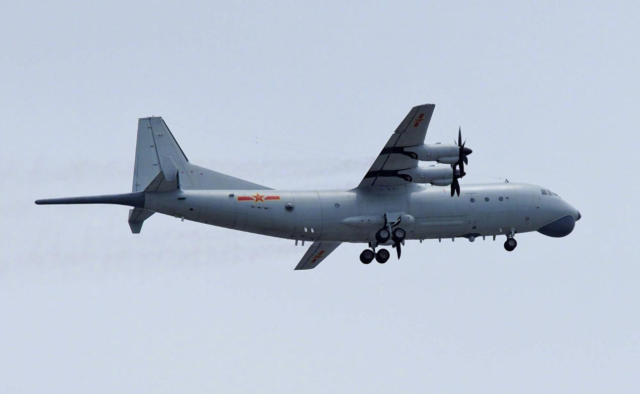 暫停一天后，解放軍軍機再次出動，飛往台灣�西南空域�，寸步不讓