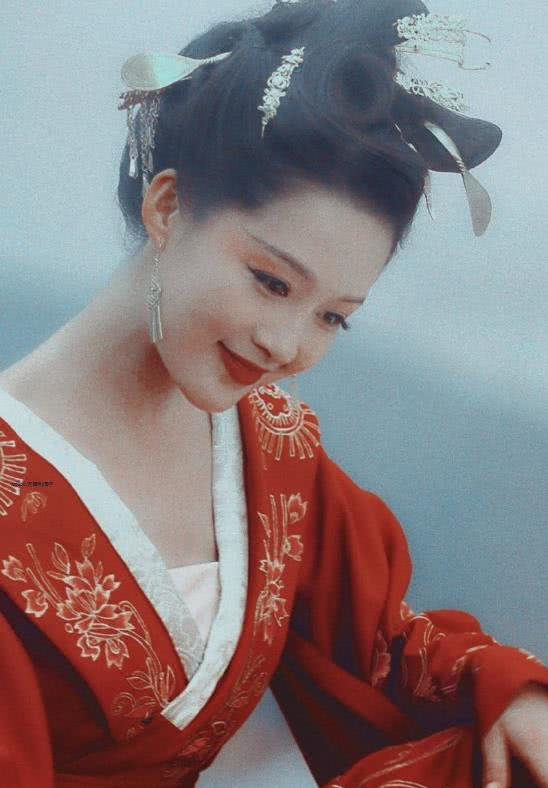 女星眼神殺：孫儷凌厲，楊冪霸氣，看到李沁：厲害
