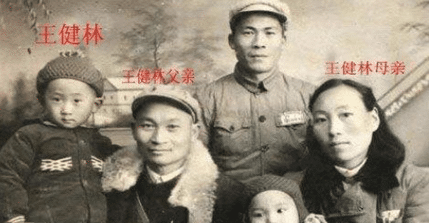 怪不得王思聪啥都不怕，背后不止有王健林，知