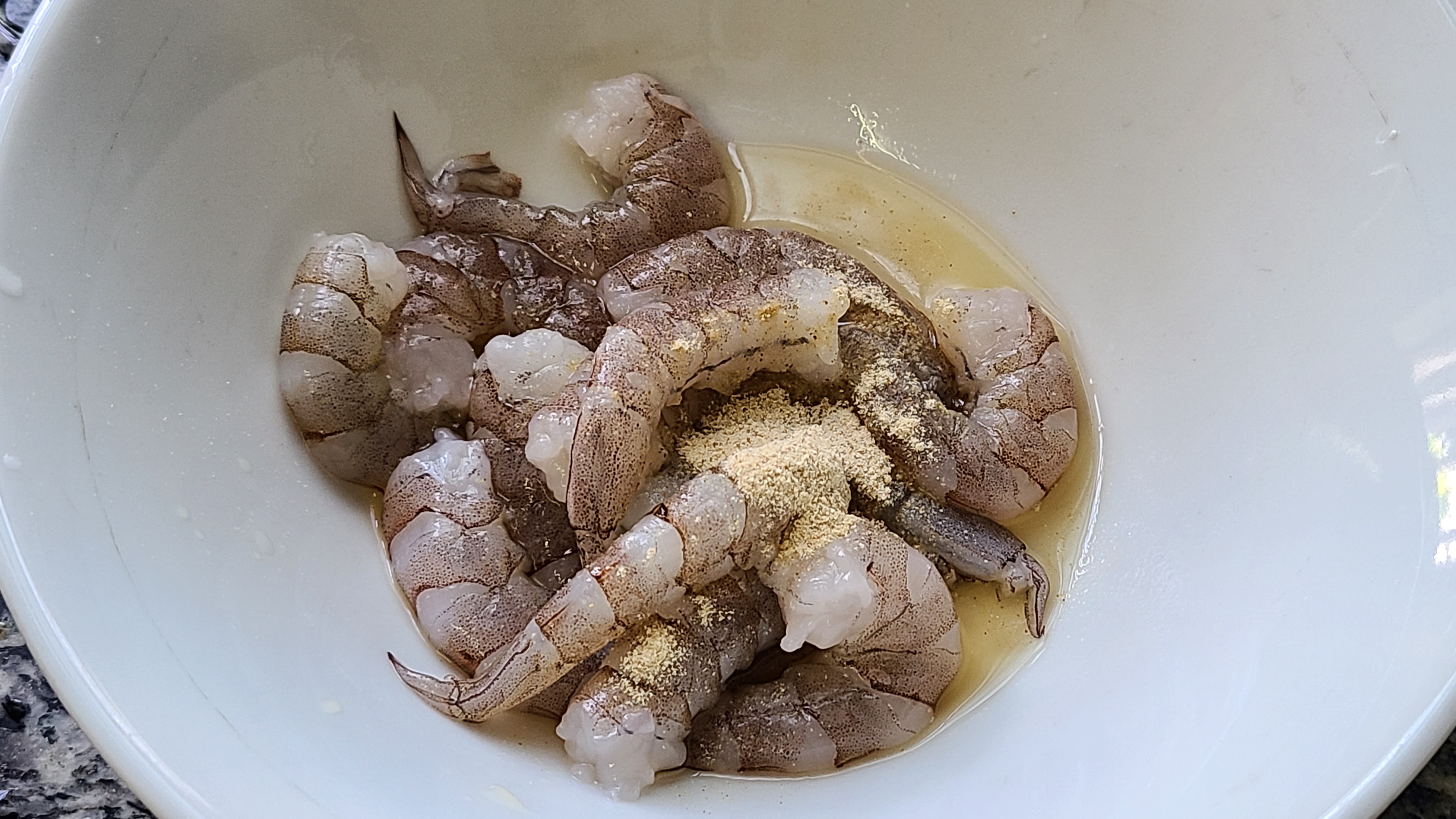 虾仁蒸蛋的家常做法，这样做出来鲜香美味又营养，味道很棒