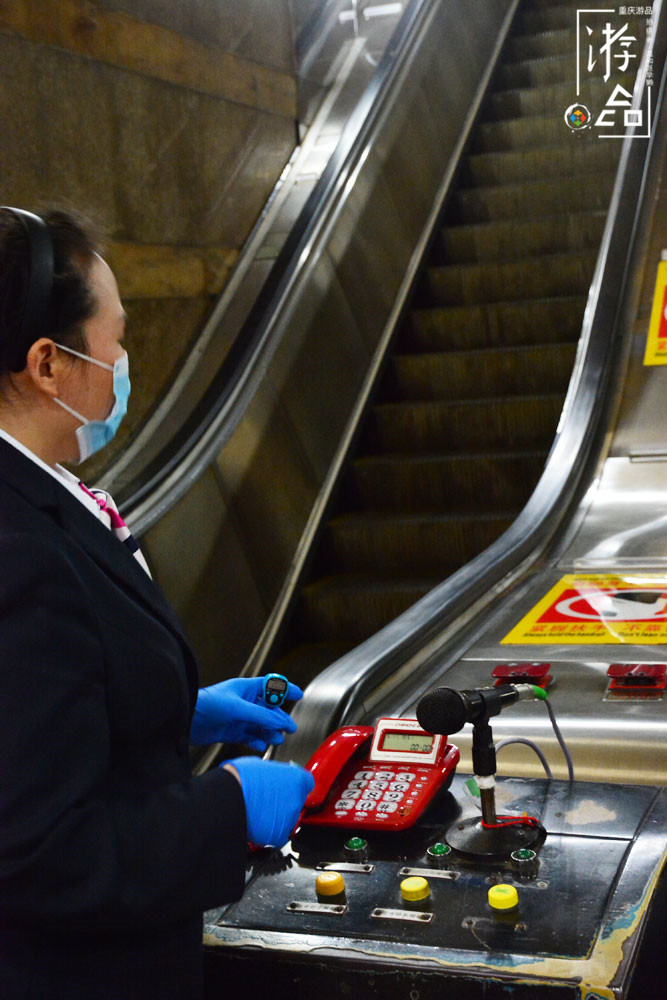 重庆渝中的”城中村“：龙蛇混杂的菜园坝，摩的和算命人纠缠不清