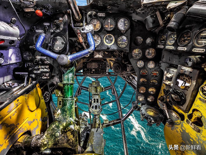 苏联空军的驾驶舱和投弹舱，难以熟练掌握的控