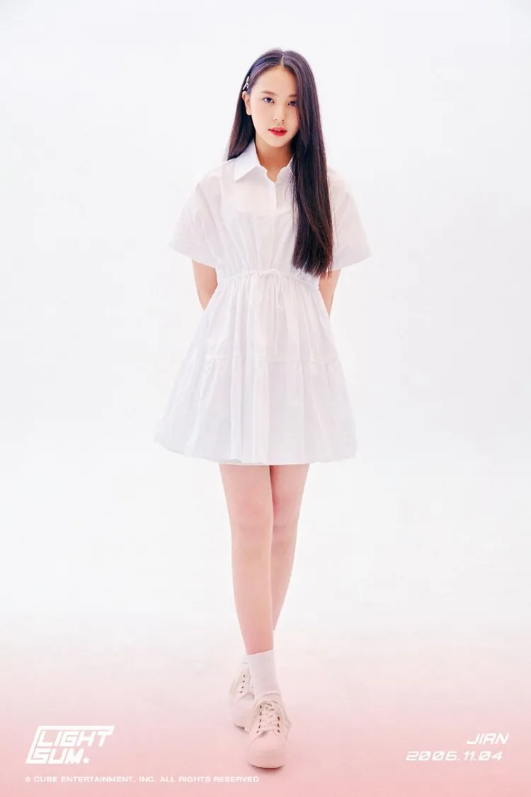 她们能否守住Top女团位置?6月回归赢家会是谁;CUBE要抛弃CLC?