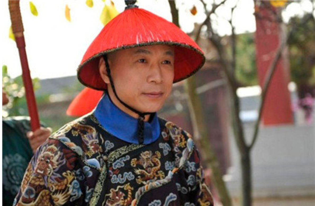 56岁影帝被骗去试镜，剃了头才发现演太监，硬是