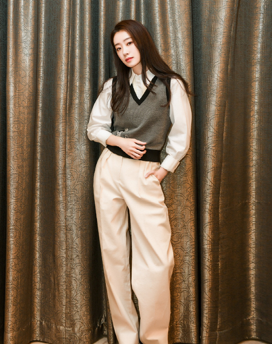 张小斐火是迟早的事儿！长得好看又懂得穿搭，