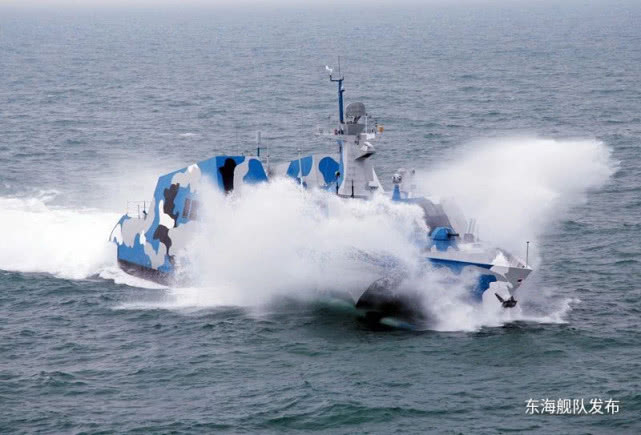 国产杀手锏武器罕见曝光，造型十分科幻，多项