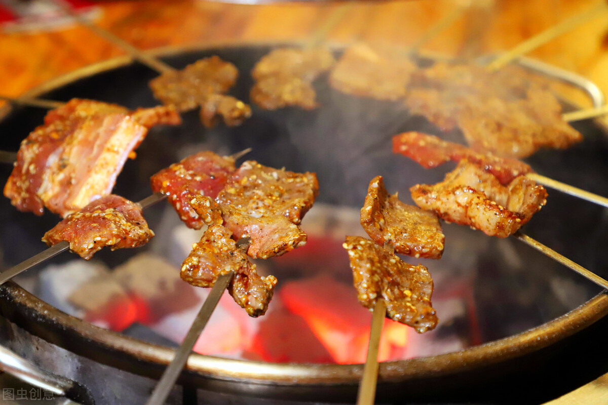 買五花肉，“上五花、中五花、下五花”差別大，弄懂少花冤枉錢