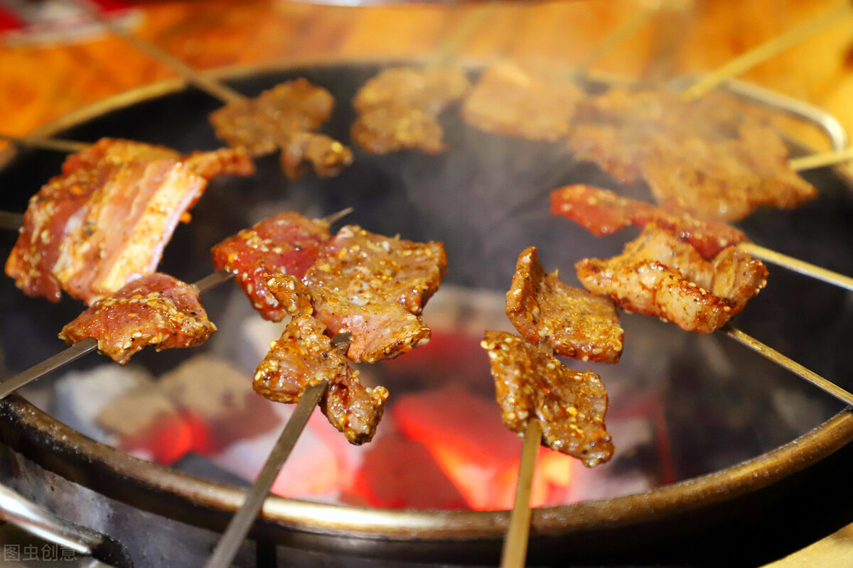 买五花肉，“上五花、中五花、下五花”差别大，弄懂少花冤枉钱