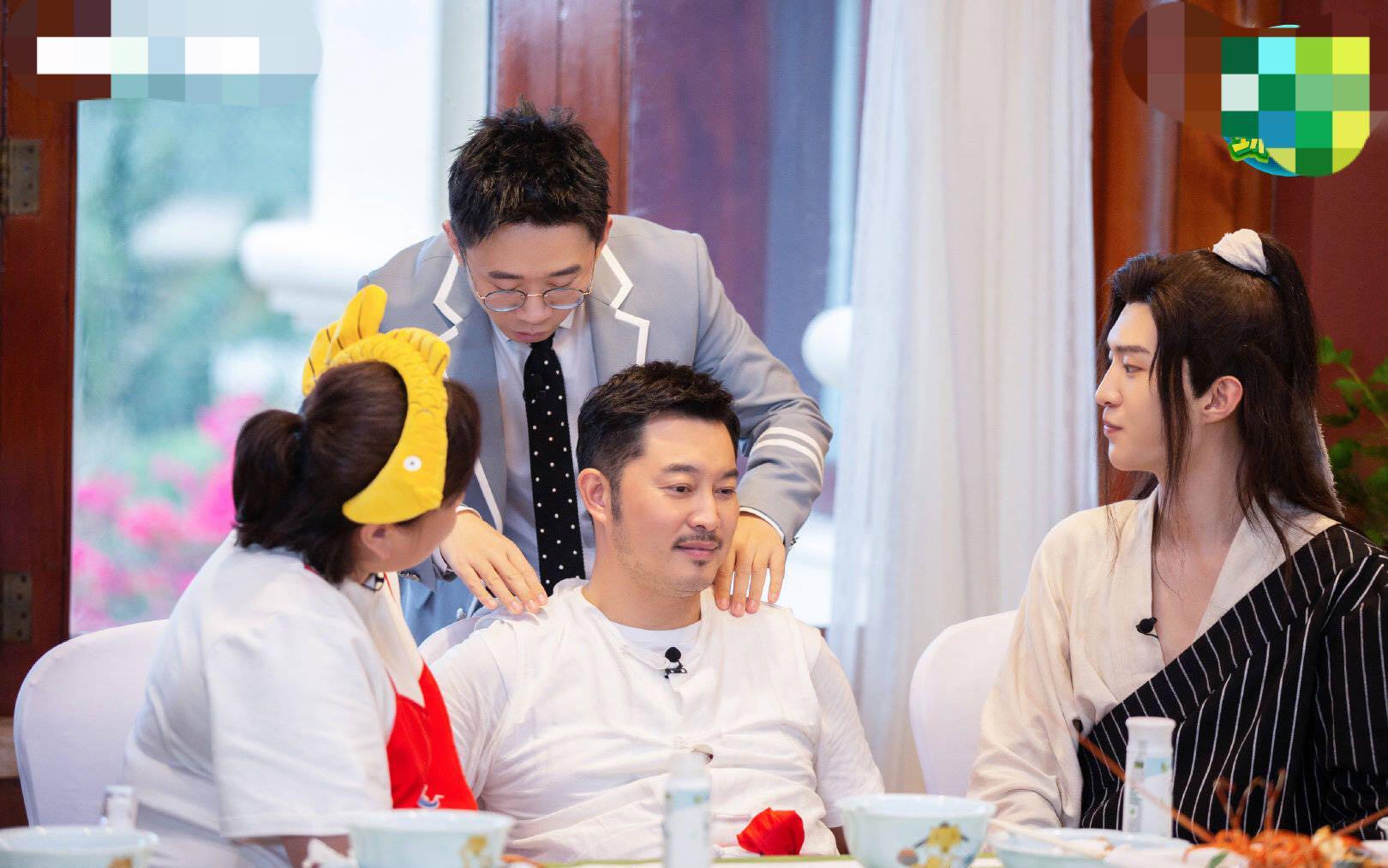 各行实力派明星齐聚《青春环游记2》，场面一度