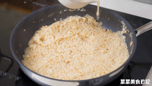 I love to eat this way when it's cold!  It’s so hot that the bowls don’t need to be washed