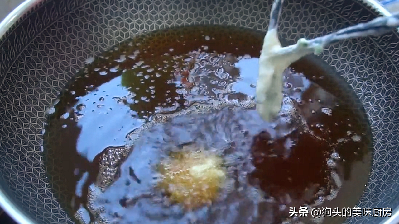 麵粉好吃的做法，香酥鬆軟，蔥香濃郁，做法簡單，比油條好吃