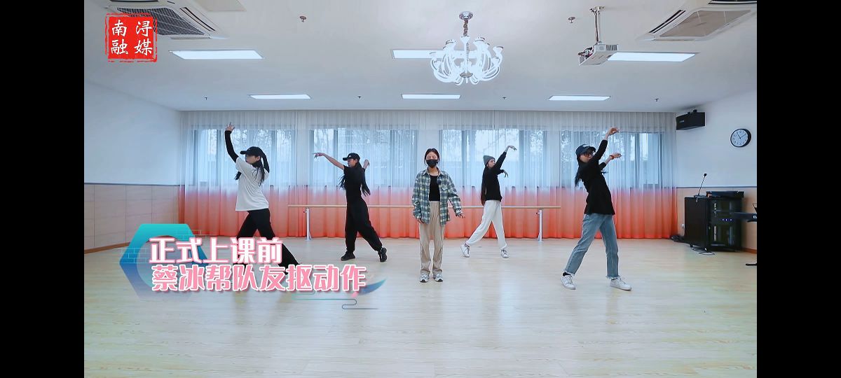 我敢预言，这个外表冷艳的北京女孩将会是内娱