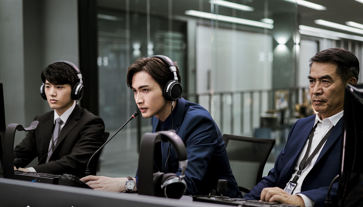 杨幂《暴风眼》第一集播出，七个不合理之处让