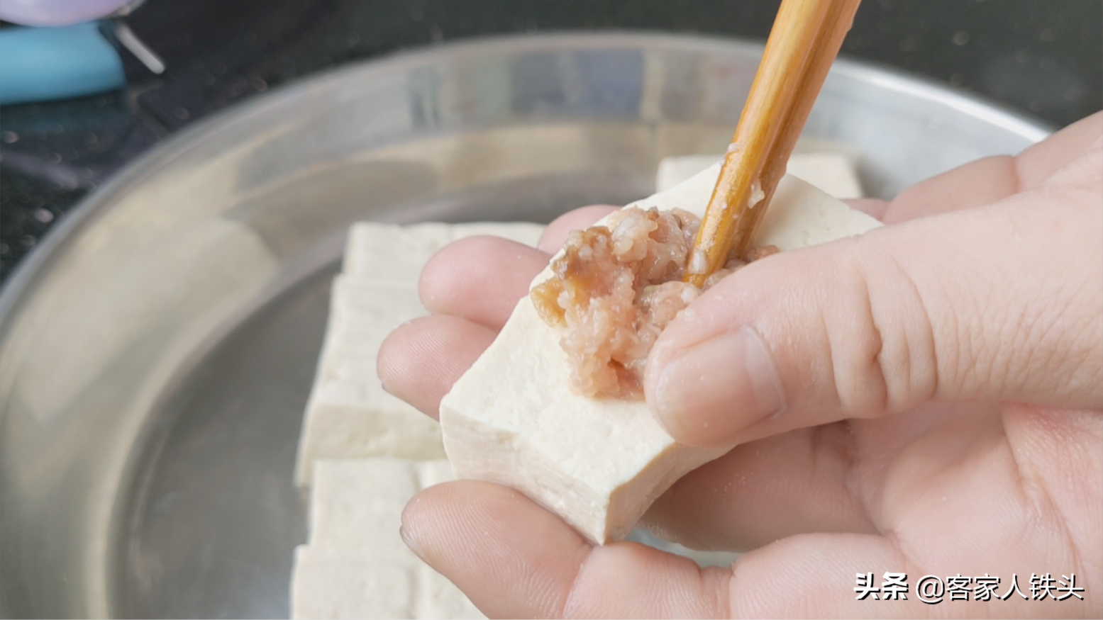 酿豆腐新吃法，中秋节这样做一锅，开胃解腻，用汁捞饭都能吃3碗