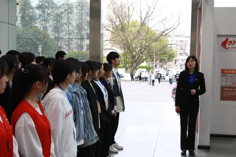 遂宁市职校:追寻校园红色记忆 传承革命红色基因