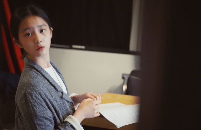 太过分！15岁黄多多被造谣行为不端被开除，校方辟谣、黄磊报警