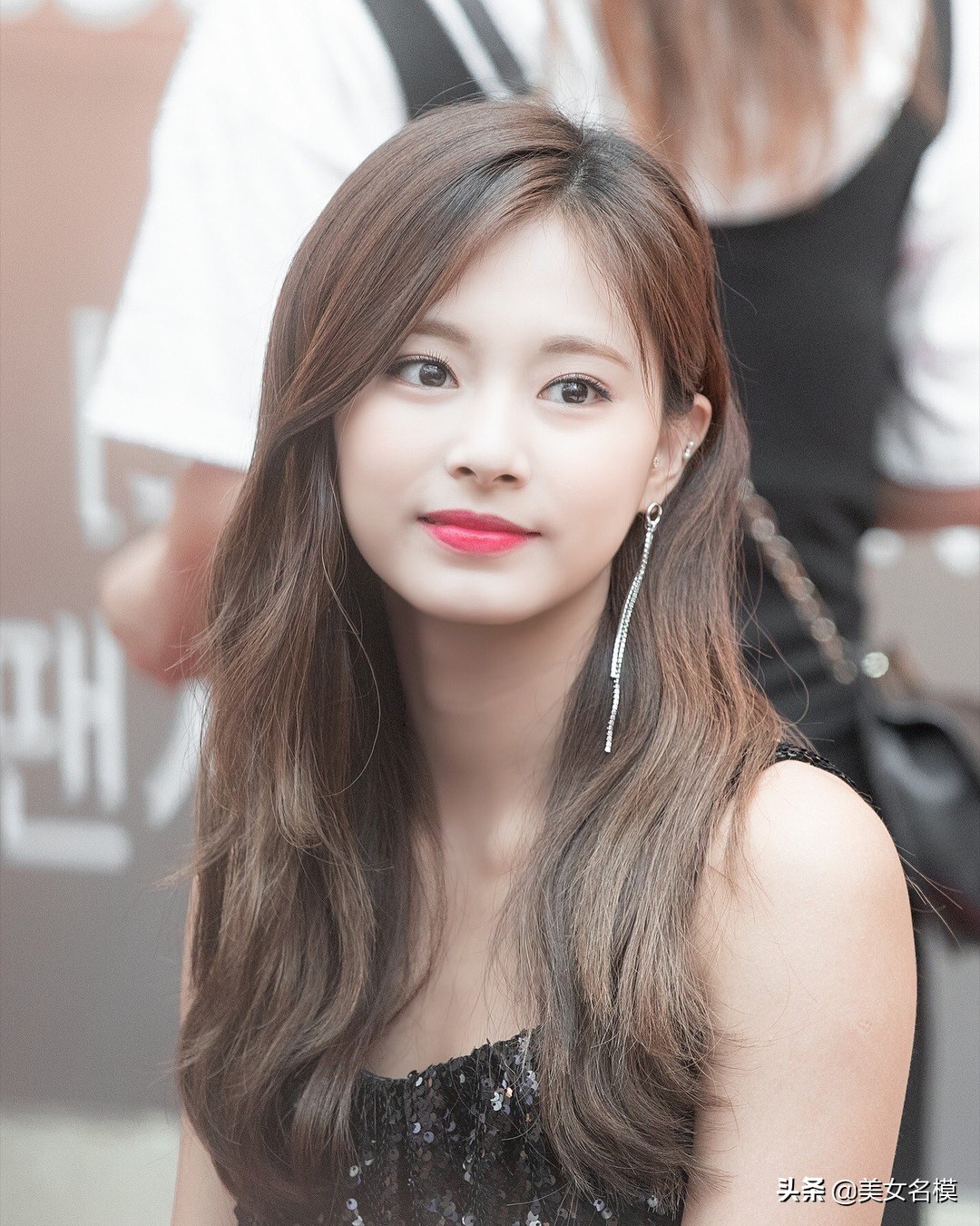 全球最美女星排行，亞洲美女孫藝珍、LISA、周子瑜位列前三