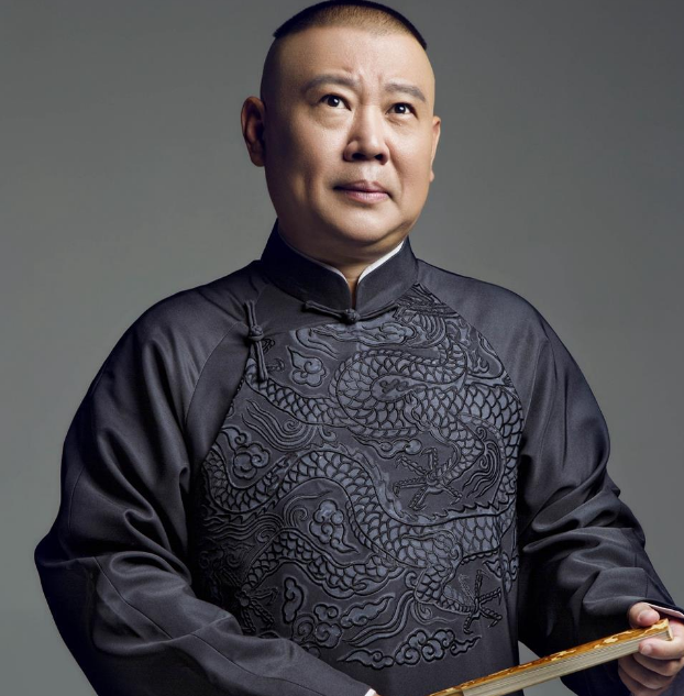 德云社400人关门歇业！郭麒麟仨月上9档综艺，岳云鹏刚营业就出事