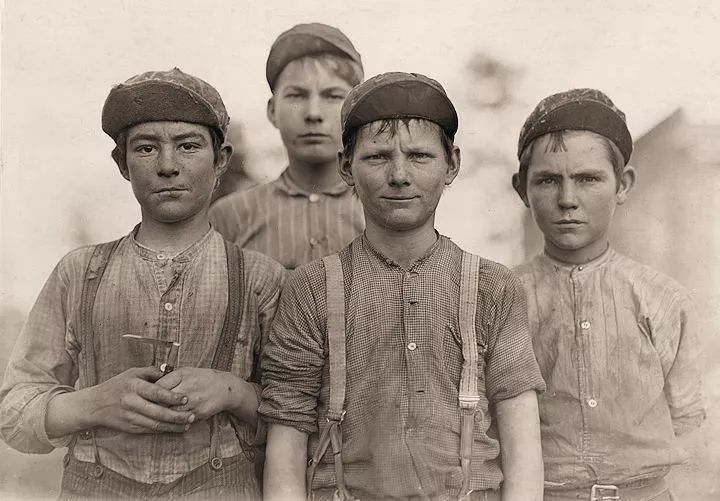 华裔探长李昌钰：凭借2块鸡骨头，调查炸鸡店惨