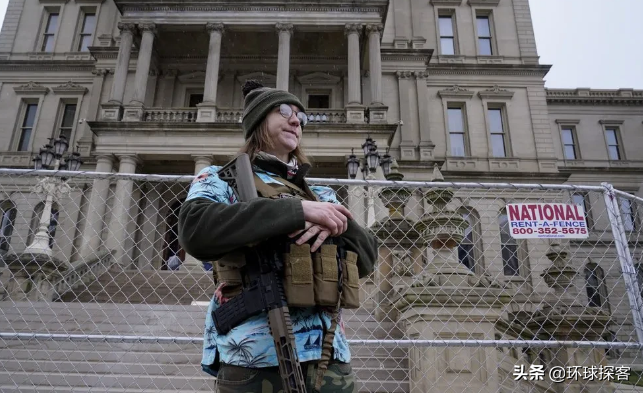 ����һ������Ϣ��������������װ���ӣ���ս֮�������