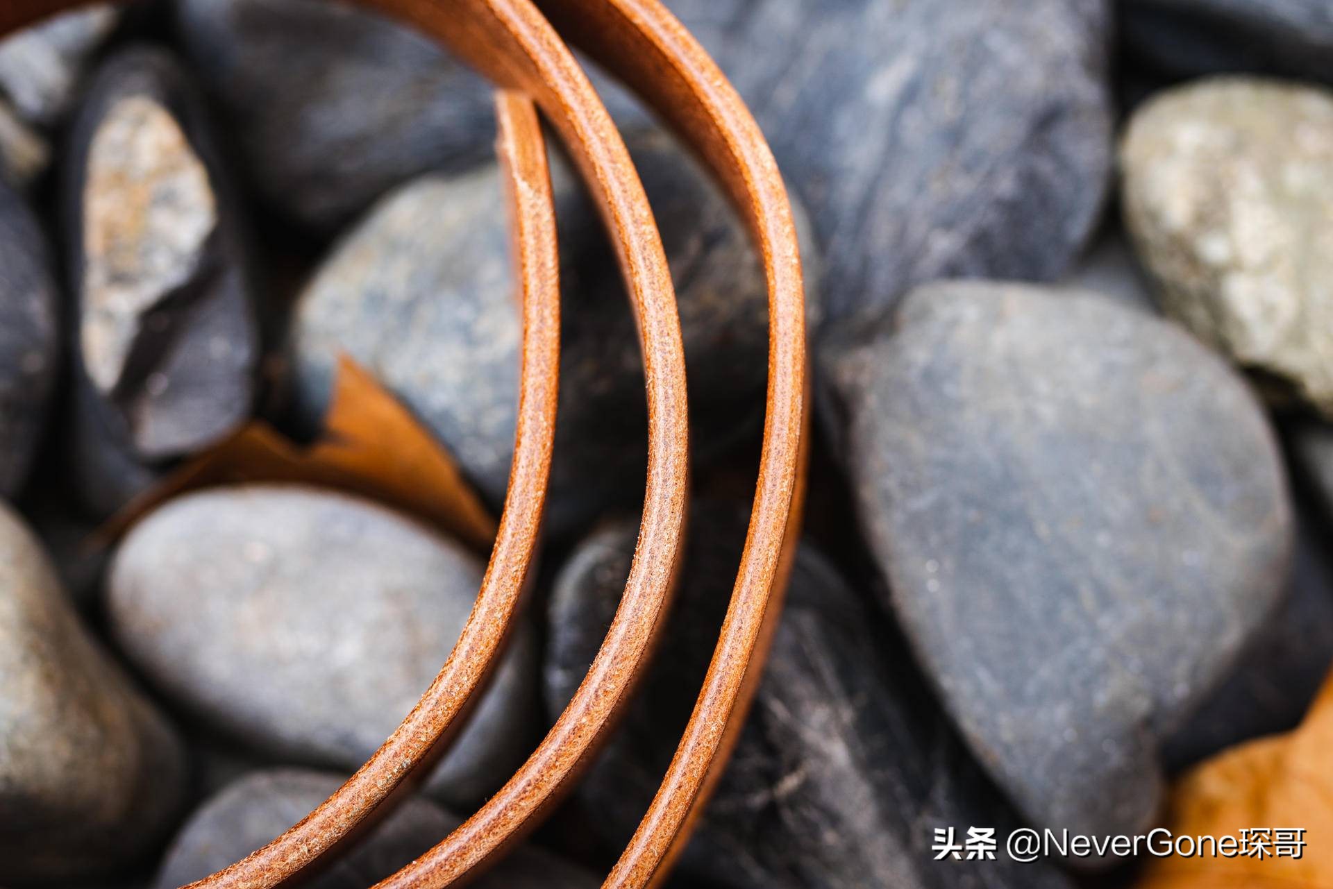 看看皮带扣？Companion Denim赫尔曼橡树植鞣腰带