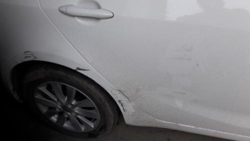 买车不建议买白色？交警教你一句顺口溜，跟着