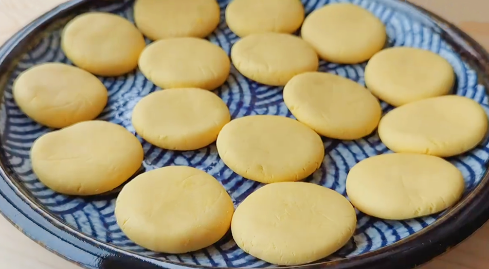 冬天手脚冰凉多这样吃，便宜又简单，益气补血身体暖，女人要多吃