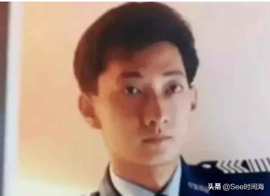 这些现在看来“长得奇丑”的明星，没想到年轻