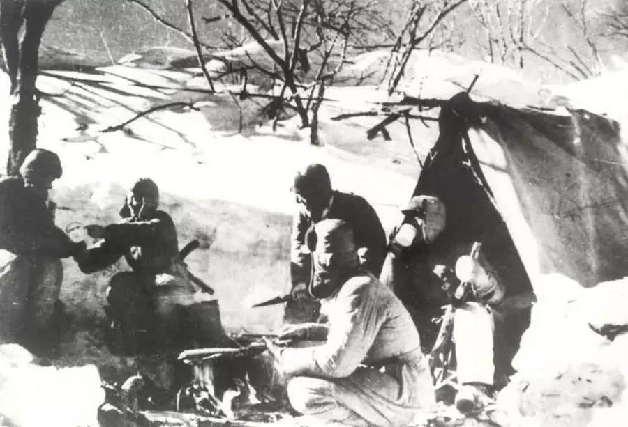 朝鲜战场上，彭德怀下了三步棋，70多年过去了，美军还是没搞懂