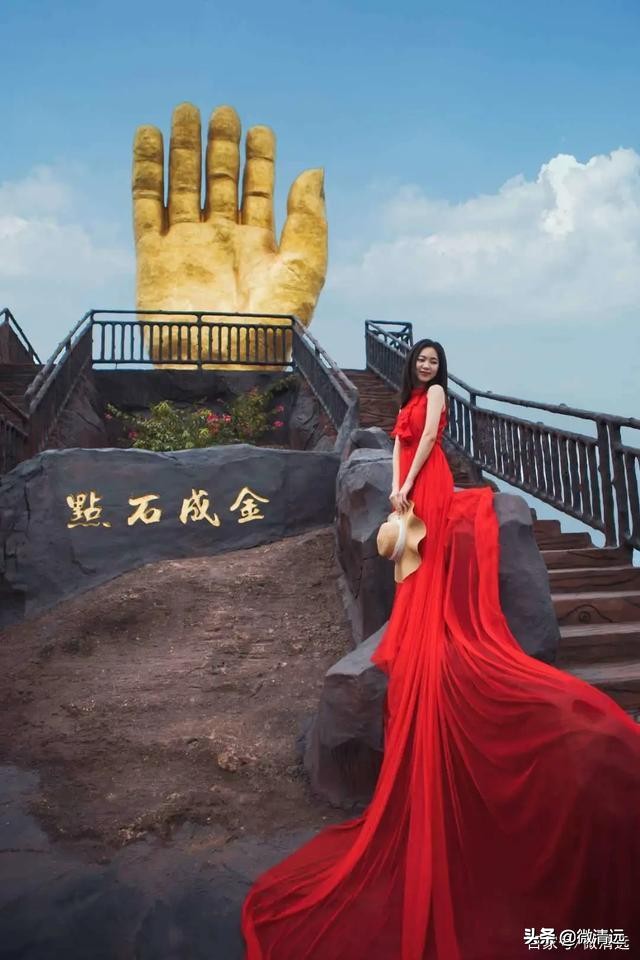 万众期待,广东首个峭壁上的旋转楼梯,你敢来挑战吗? 万众期待,广东首个峭壁上的旋转楼梯,你敢来挑战吗?