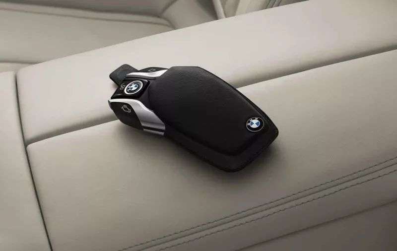 BMW液晶钥匙 为您开启未来出行