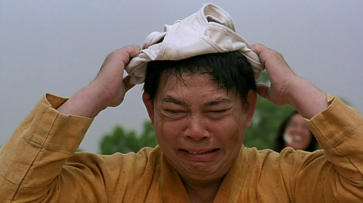 被周星驰捧红的黄一飞，拍完头砸酒瓶这场戏，