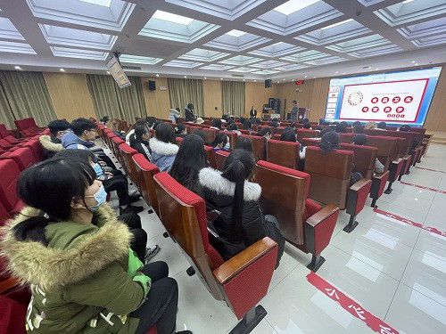 山东商职学院食品药品学院组织师生赴山东中医药大学交流
