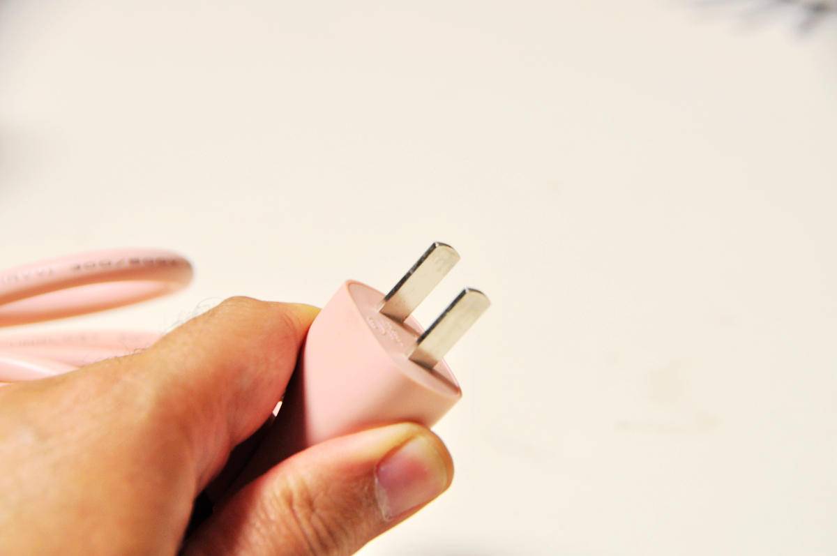 呵护宠物从吹梳开始，嗷喵喵智能宠物吹风梳体验