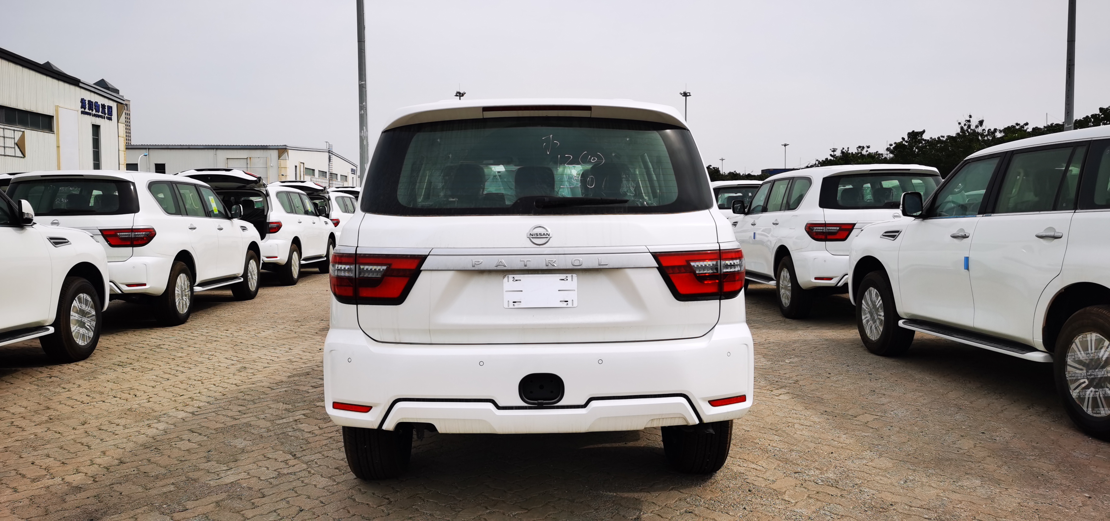 中东进口40越野20款尼桑途乐xe分期报价