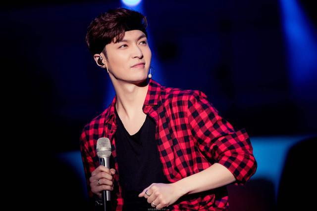 明星势力周榜出炉，杨紫第5，肖战第3，榜首众望