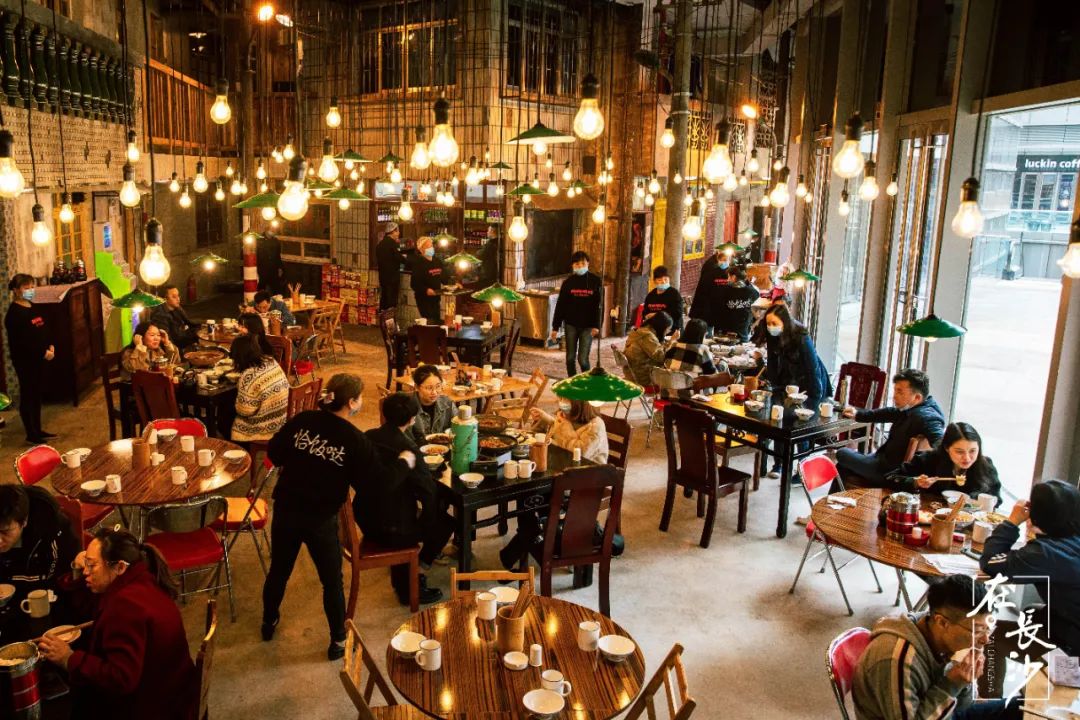 暴走长沙街头，曾经红极一时的“网红”店现在