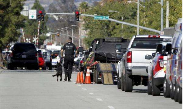 美军基地门口出现枪响！哨兵立即还击，双方发生激烈交火