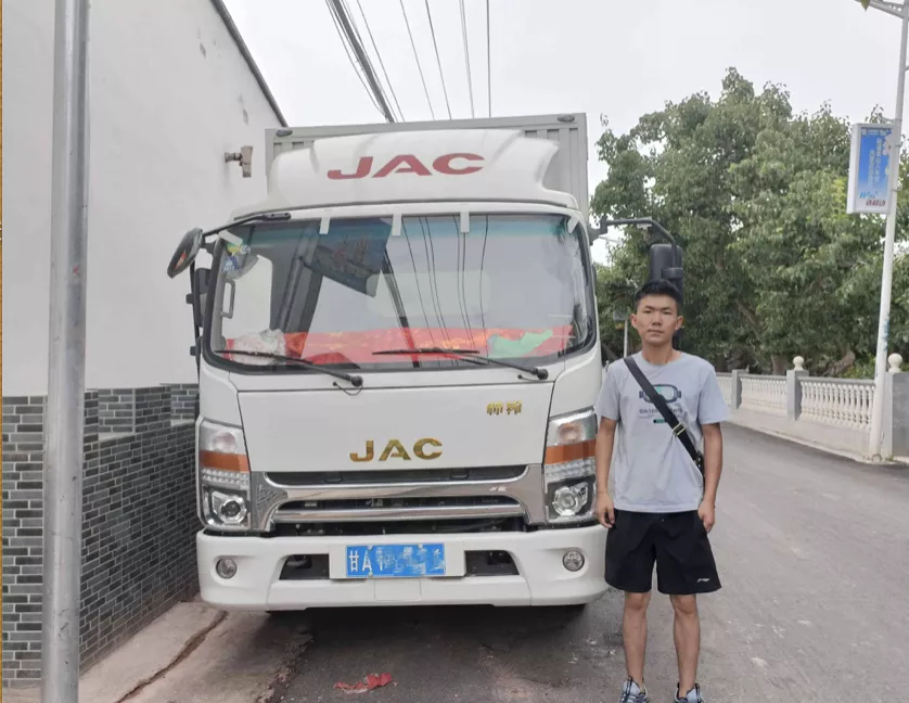 最美卡哥｜“帅铃，我的运输好伙伴”
