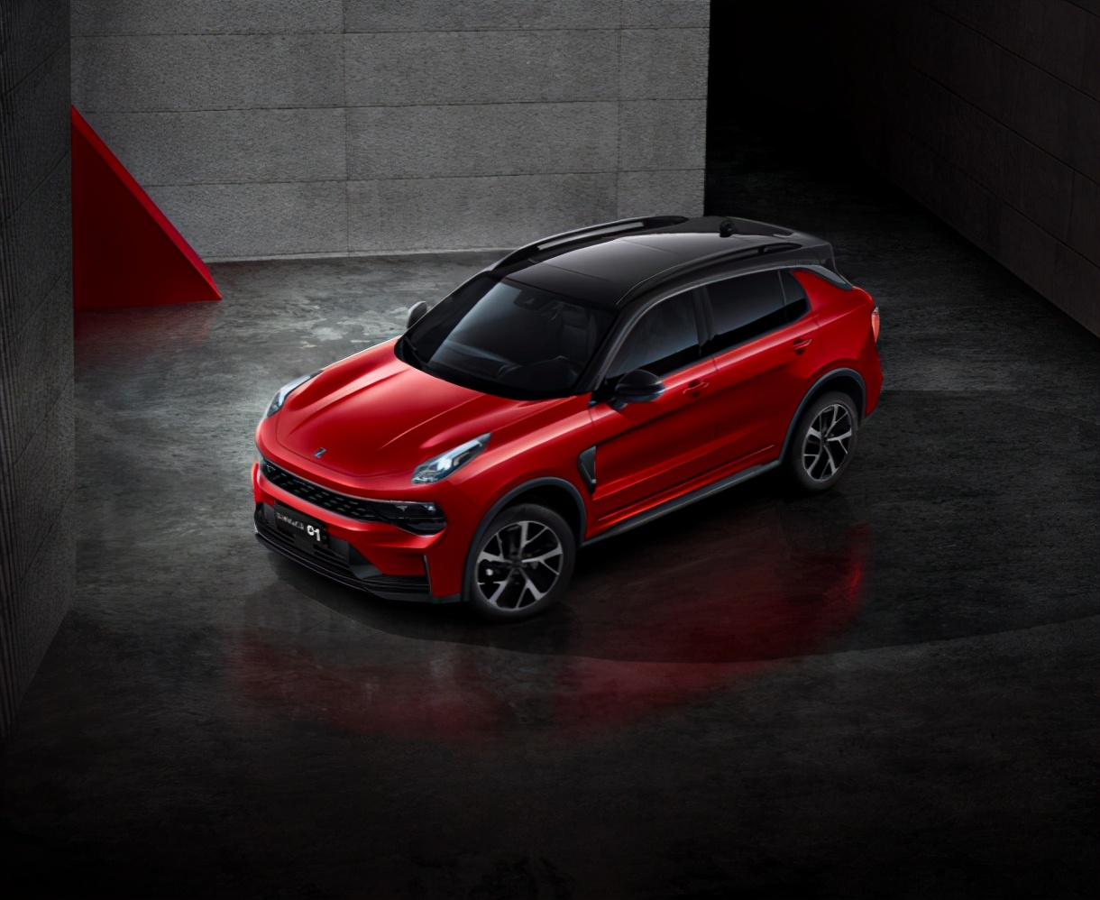 新全球高端SUV全新领克01焕新上市，售价17.98万元起