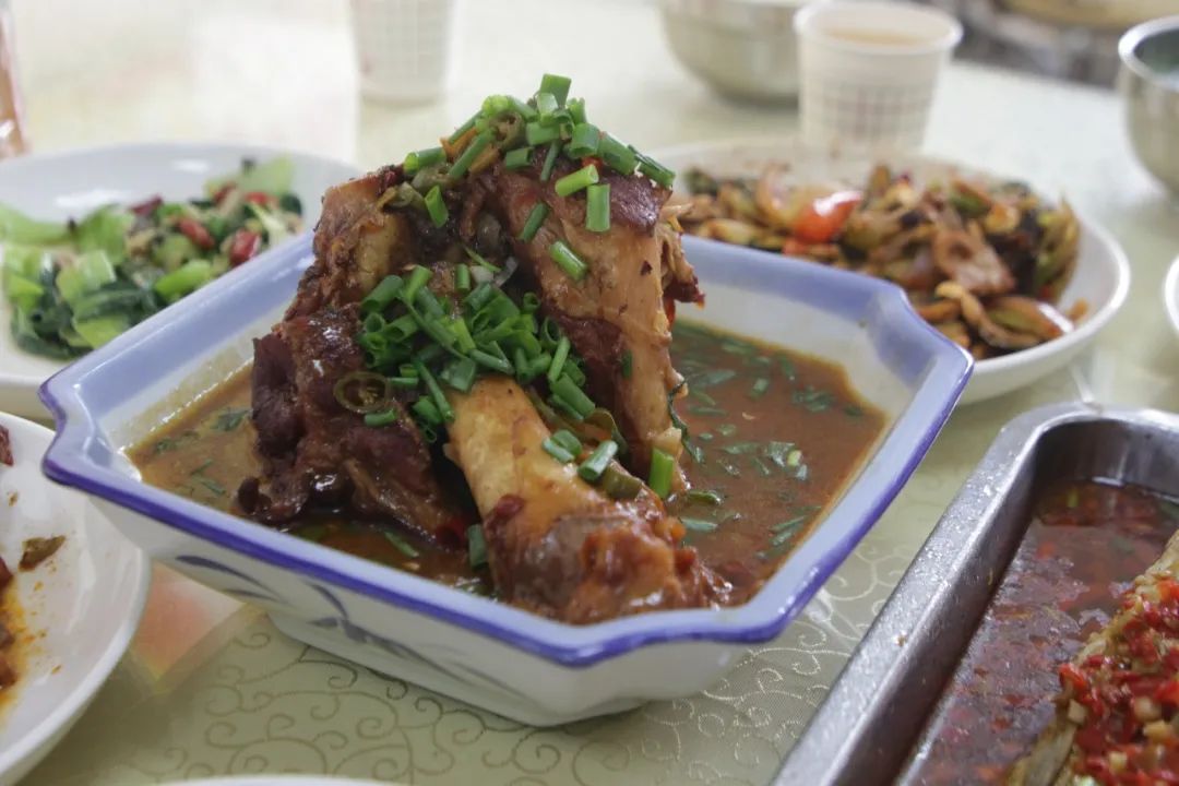 兵哥哥的“年夜饭”，看看哪个单位的伙食你最