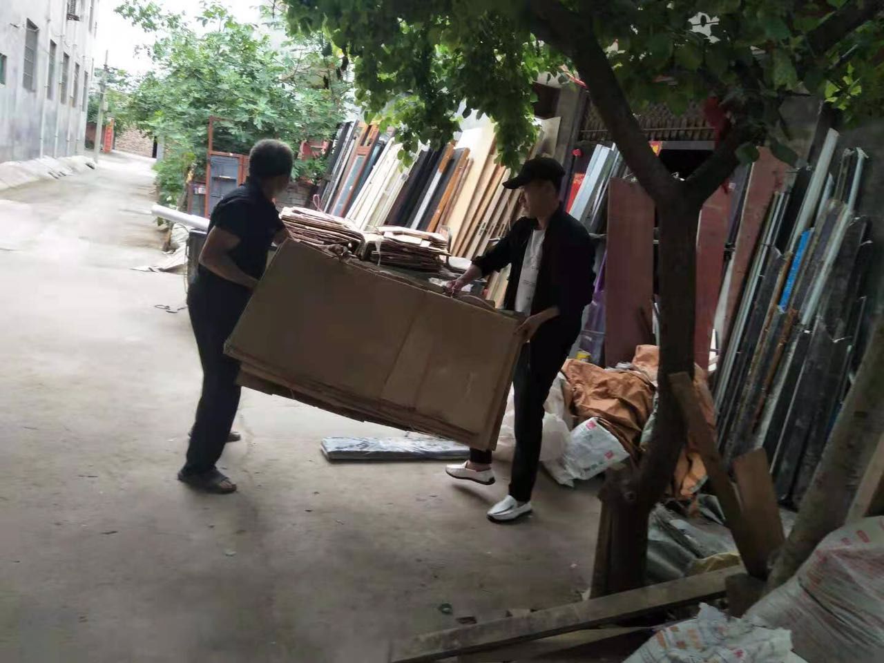 荥阳市豫龙镇真抓实干不松懈，全力以赴推进创卫复审工作