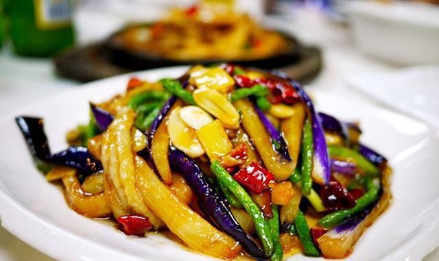 在厨房烹饪的时候，有很多烹饪小技巧，烹饪也属于一门艺术-第2张图片-农百科