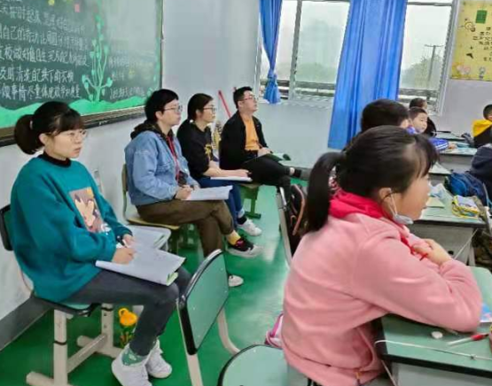 双流区彭镇小学严建琼名师工作室三月活动简报