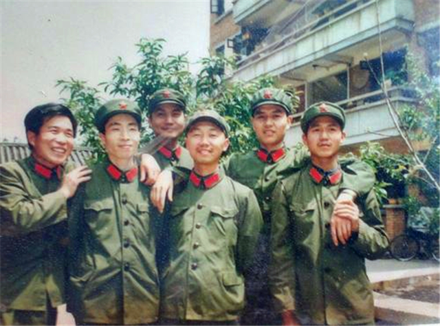 揭秘成昆之变：1985年百万大裁军，邓小平拿自己的老部队开刀