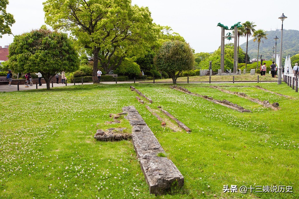 长崎核爆纪念公园：当年8万人瞬间死亡，中国赠送的雕像意味深长