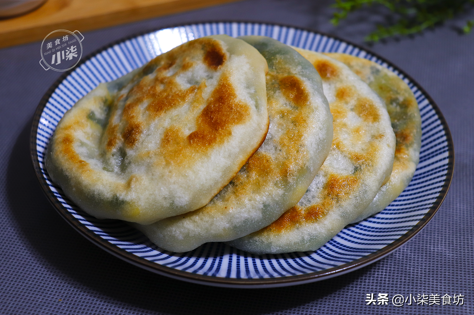 春天，韭菜餡餅新包法，不破皮不露餡，個個皮薄餡大，簡單實用