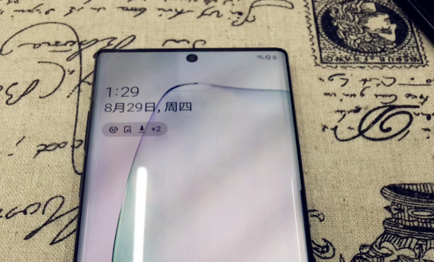 最划算的三星Note 10 ，5800元下手5G手机上，最強机皇？